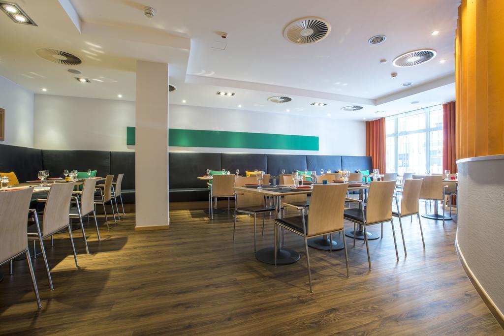 Park Inn By Radisson Nuernberg ภายนอก รูปภาพ